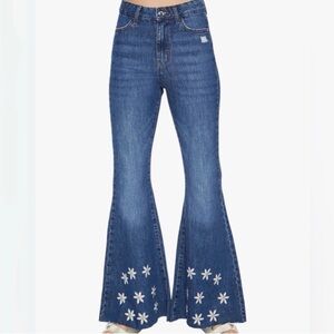 NWT Forever 21 High Rise Flare Jeans Sz 29 Daisy Floral Embroidered Bell Bottoms
